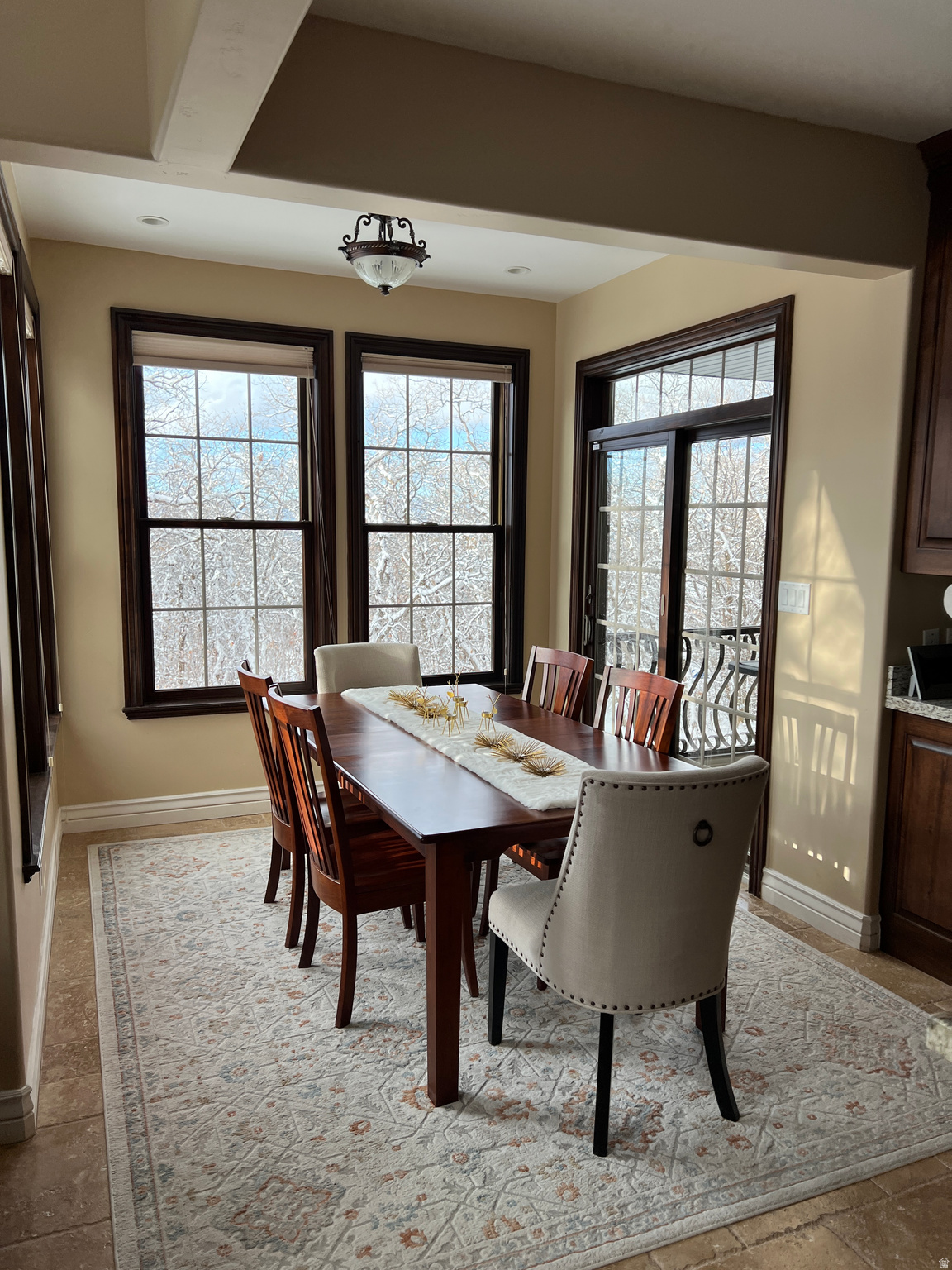 WOODLAND HILLS - Residential