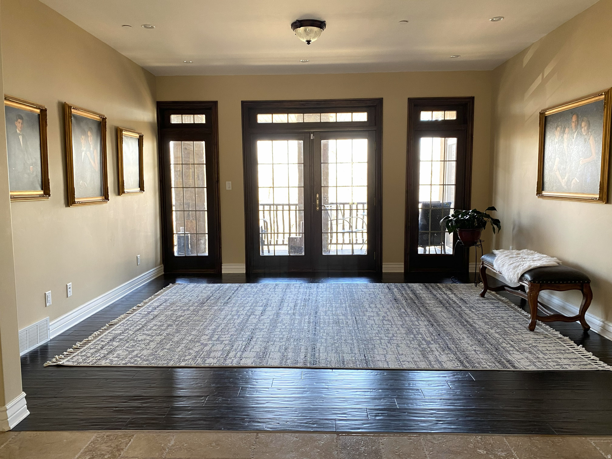 WOODLAND HILLS - Residential