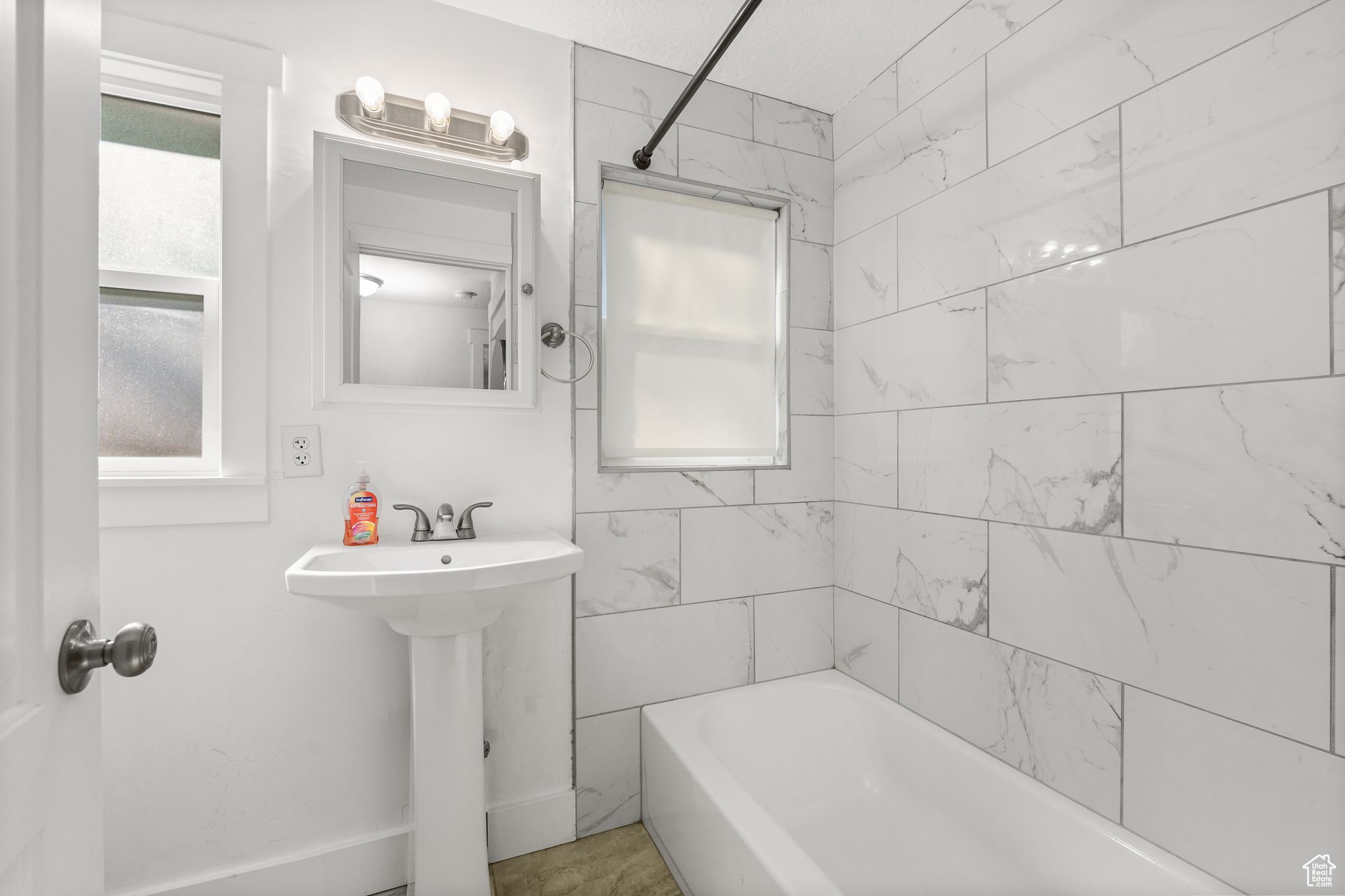 NOB HILL ADITION - Residential