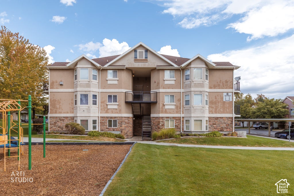 Photo of 3822 S CLARE DR #C8, West Valley City, UT 84119 (MLS # 2188379)