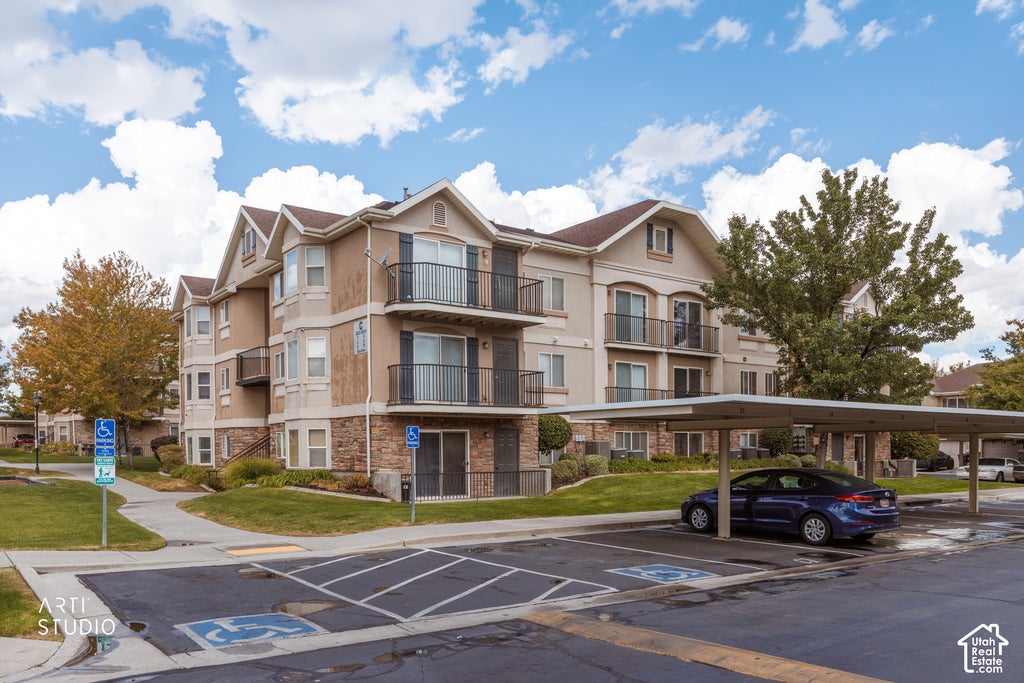 Photo of 3822 S CLARE DR #C8, West Valley City, UT 84119 (MLS # 2188379)