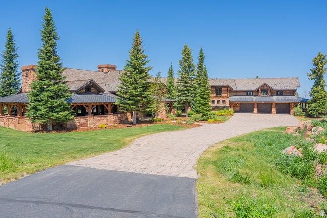 1943 N WOLF CREEK RANCH RD 12