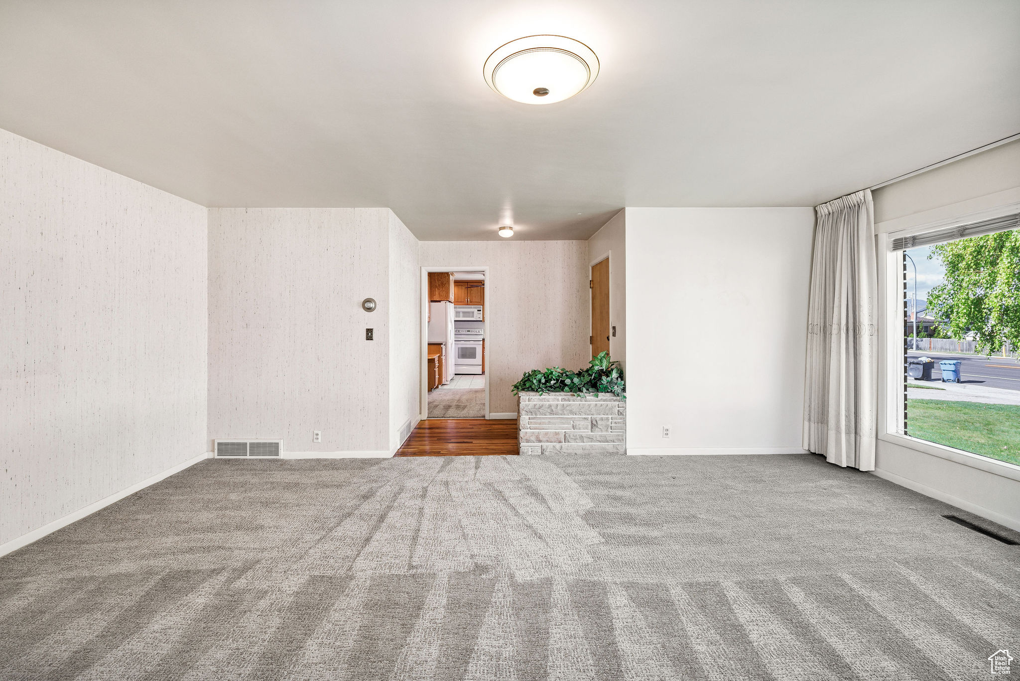502 N Main St, Smithfield, Utah image 6