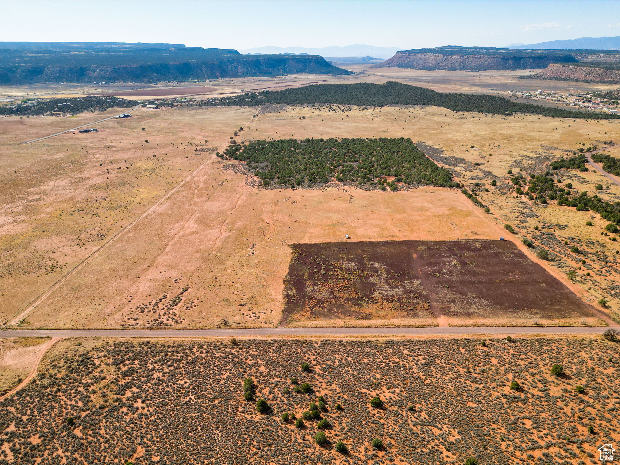 Land, Apple Valley, Utah image 16