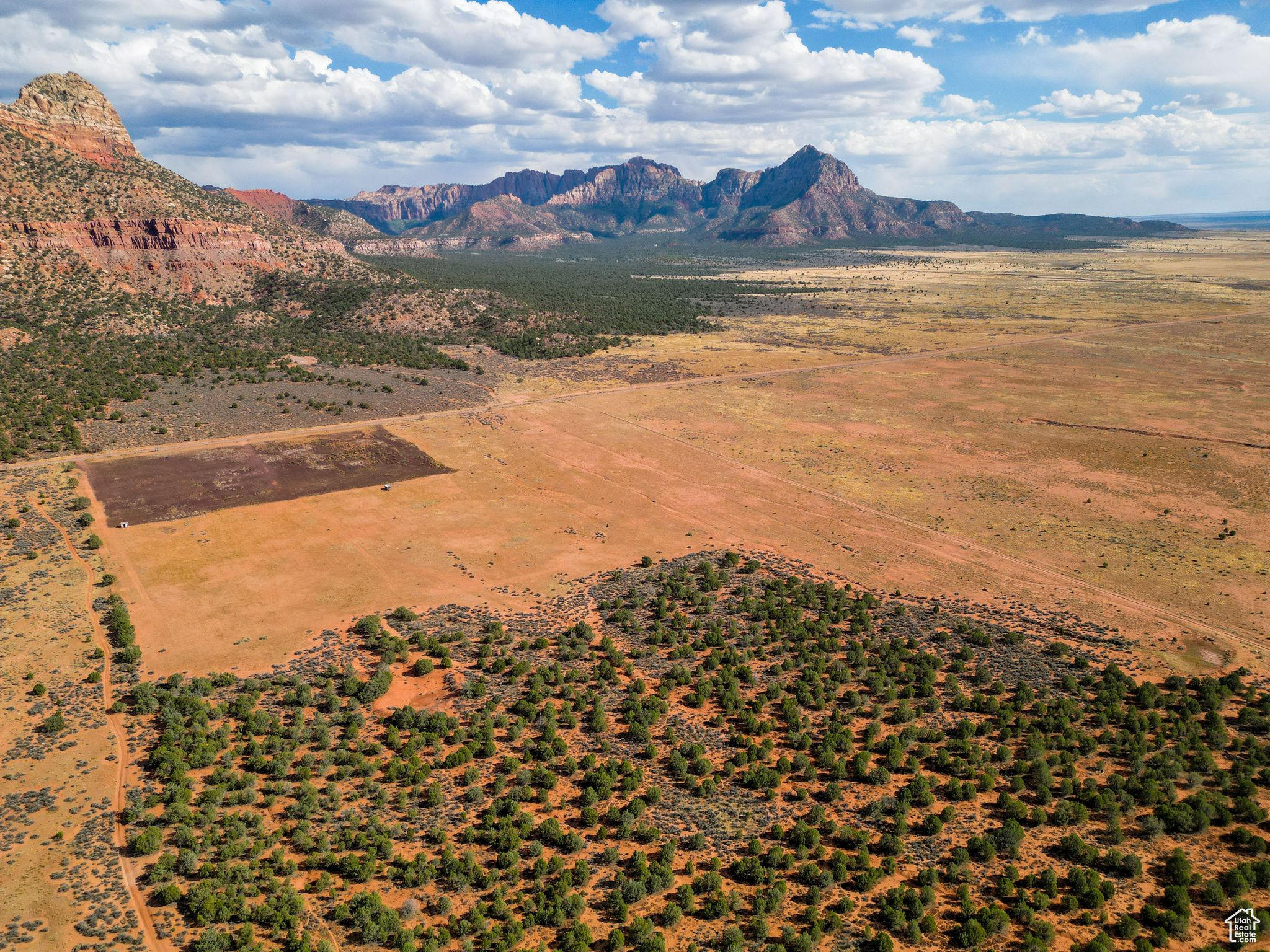 Land, Apple Valley, Utah image 9