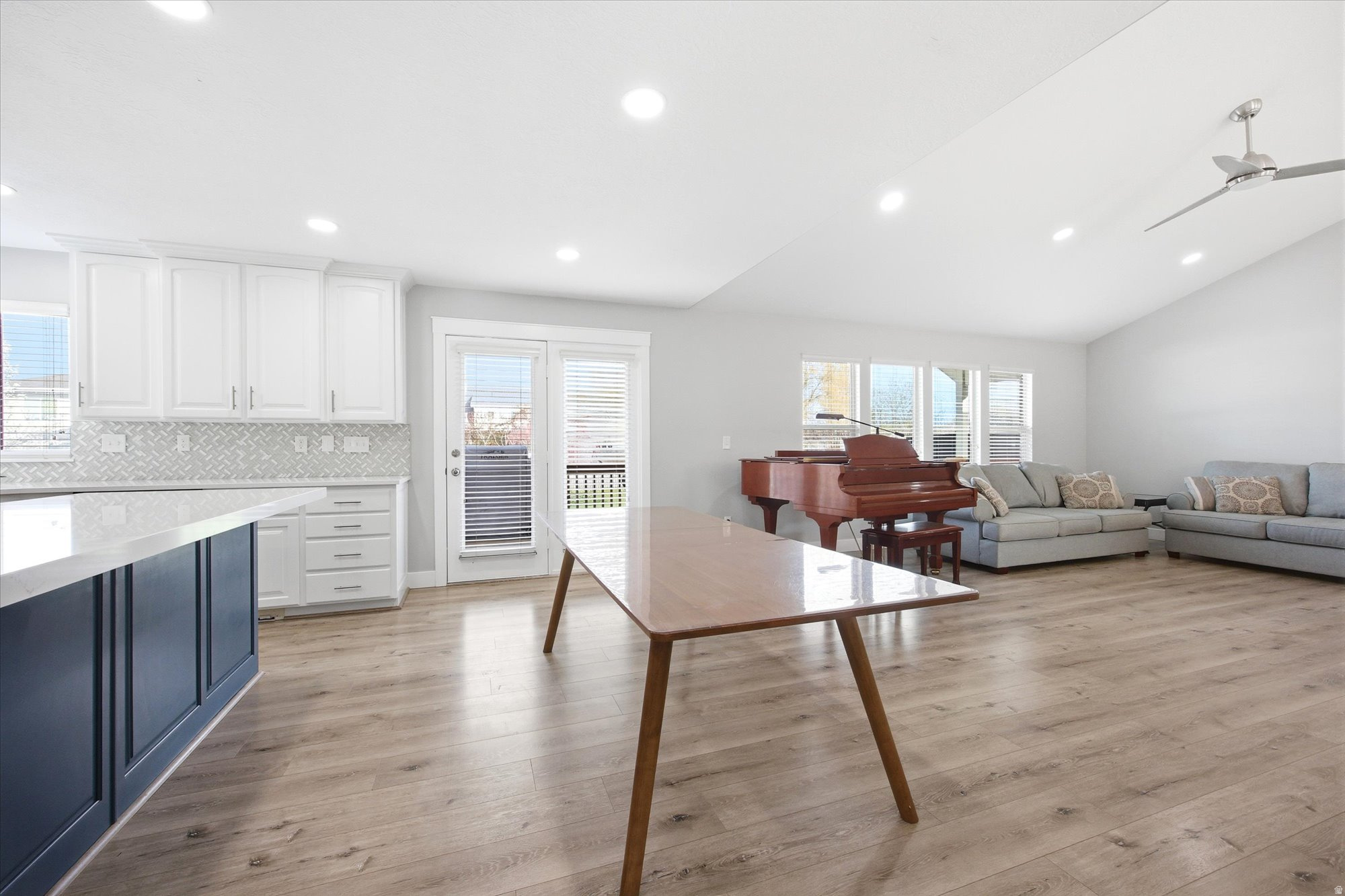 WALDRON FARMS - Residential