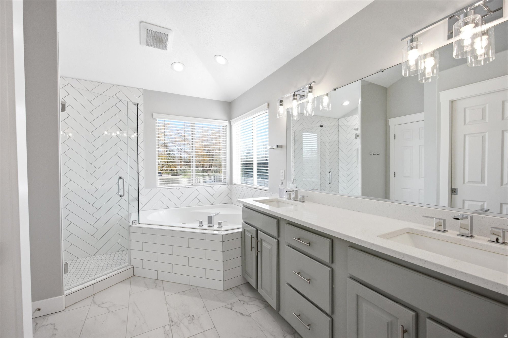 WALDRON FARMS - Residential