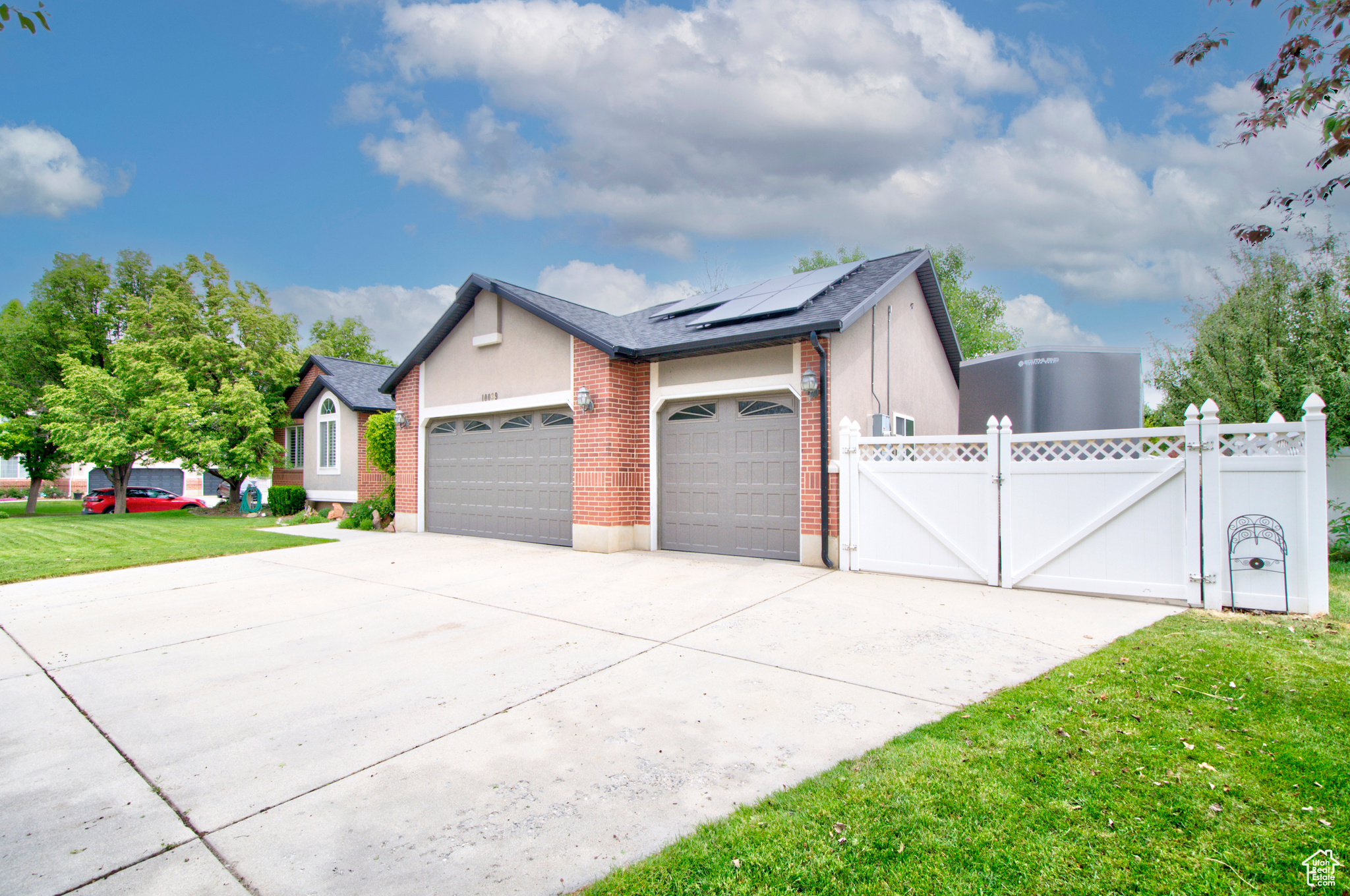 10039 S Bingham Miner Ct, South Jordan, Utah image 2
