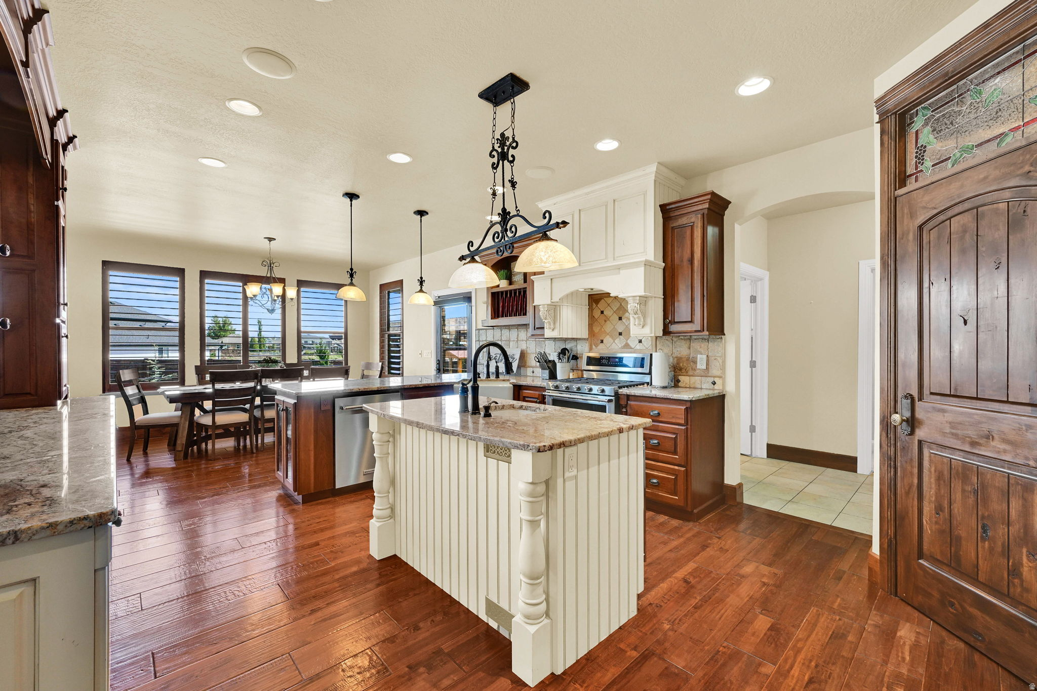 JACOB'S MILL - Residential