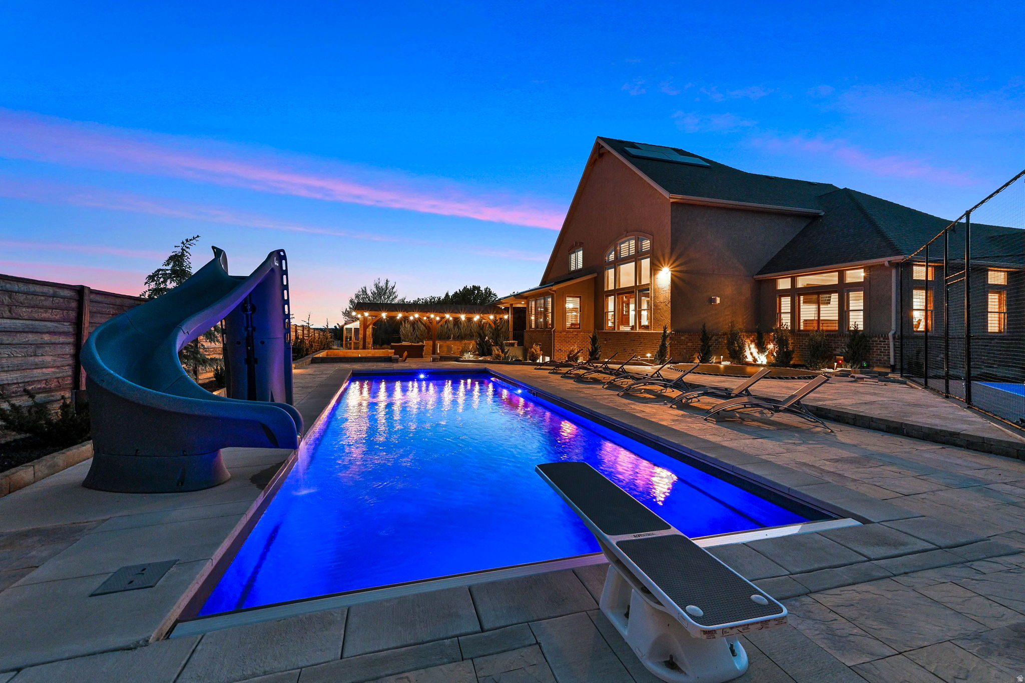 JACOB'S MILL - Residential