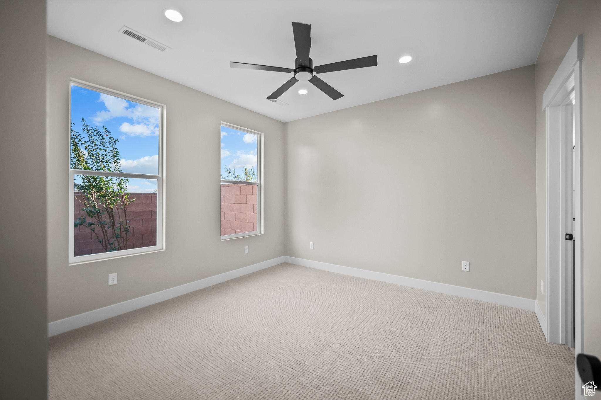 HURRICANE HOLLOW - Residential