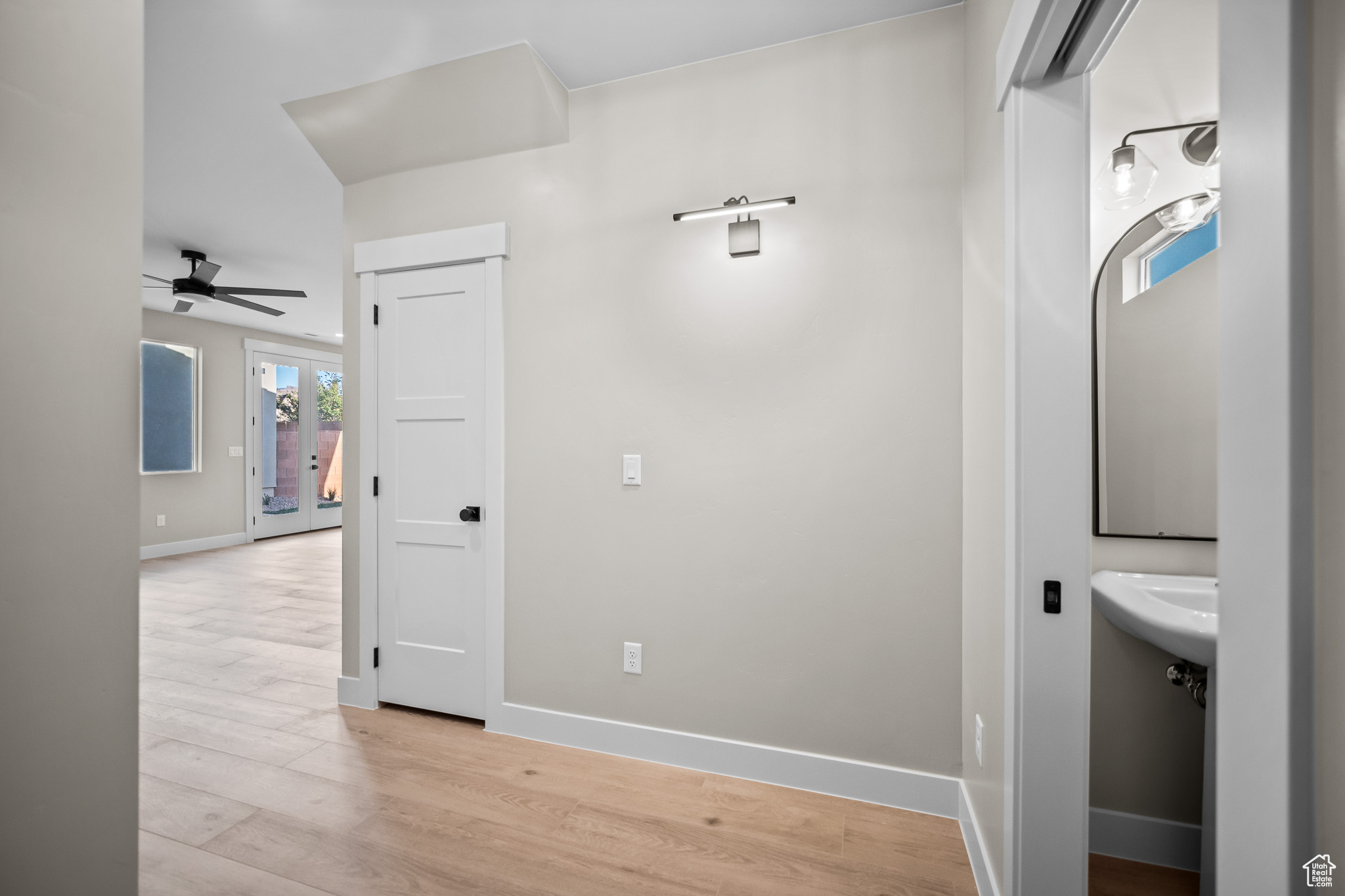 HURRICANE HOLLOW - Residential