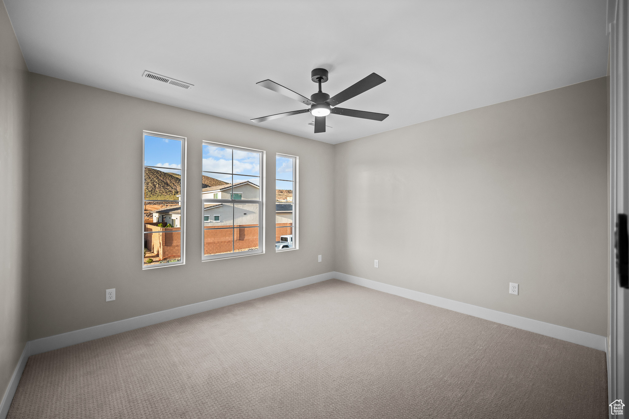 HURRICANE HOLLOW - Residential