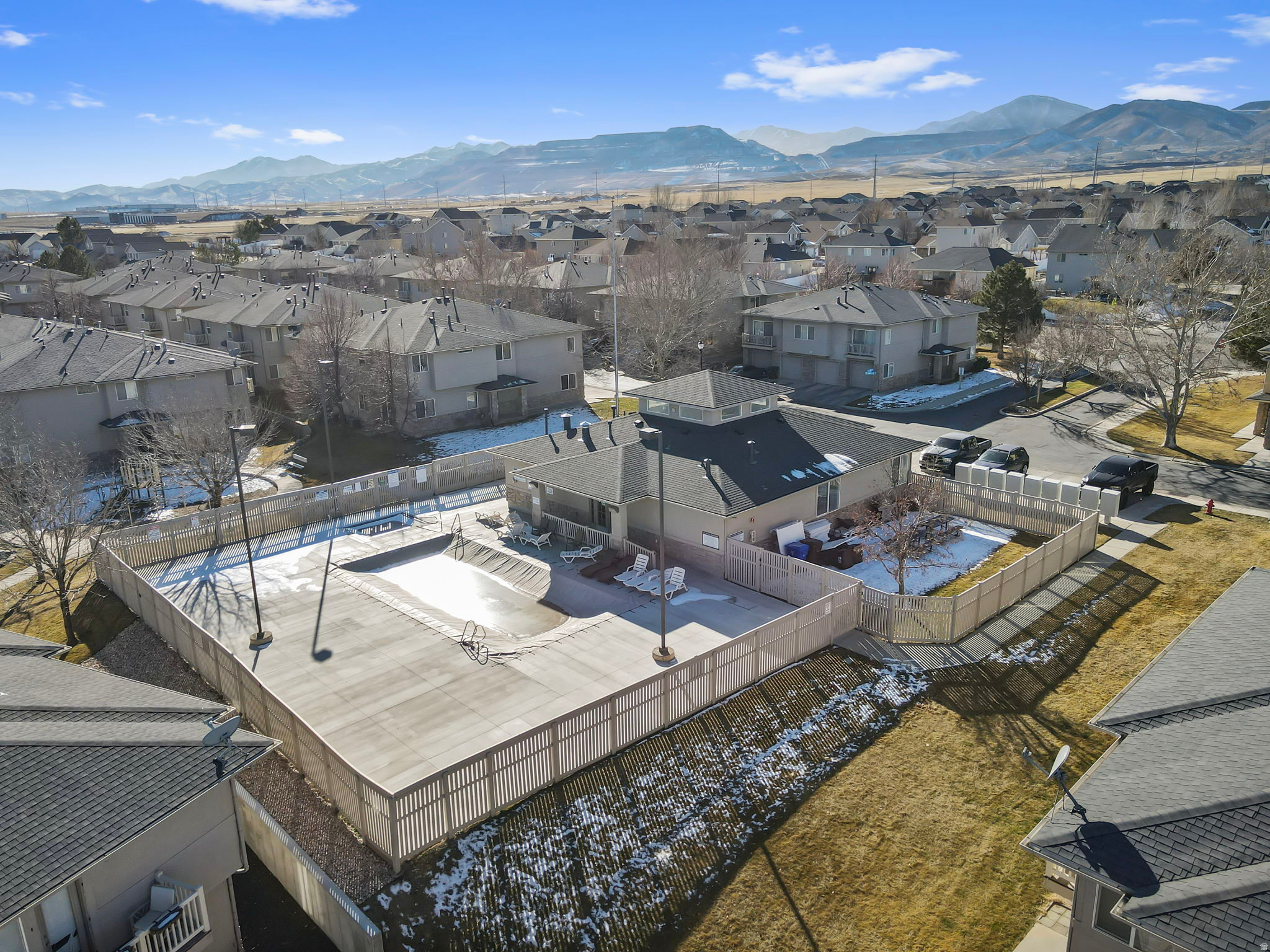 IVY SPRINGS CONDOMINIUM PHASE 12 - Residential