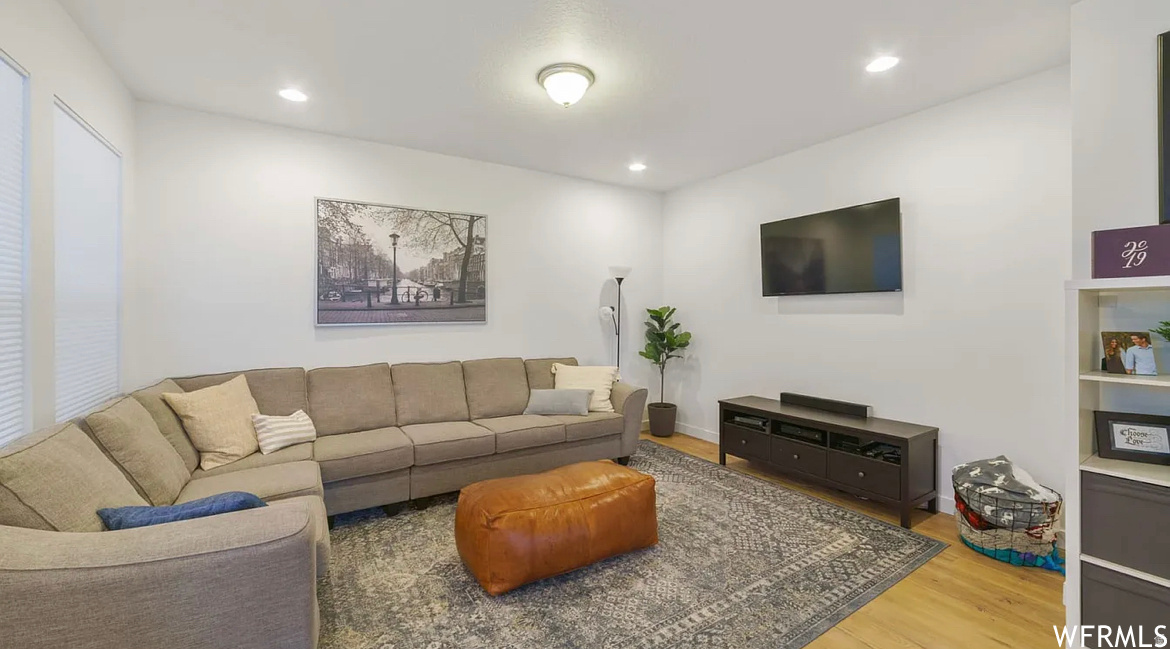 HOLBROOK FARMS PHASE - Residential