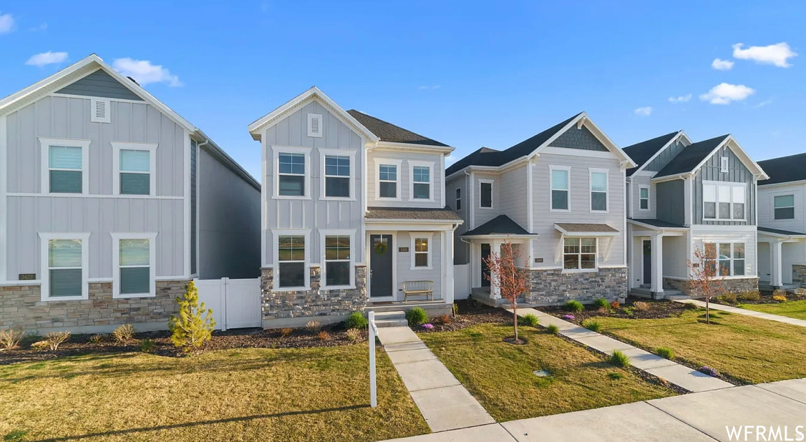 HOLBROOK FARMS PHASE - Residential