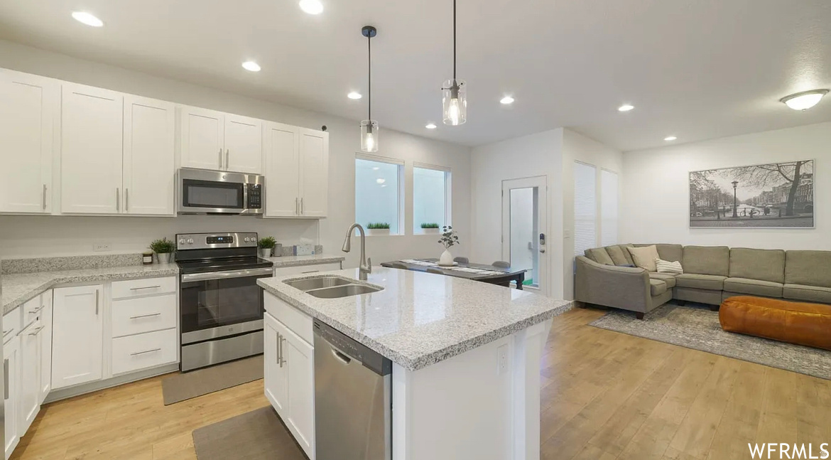 HOLBROOK FARMS PHASE - Residential