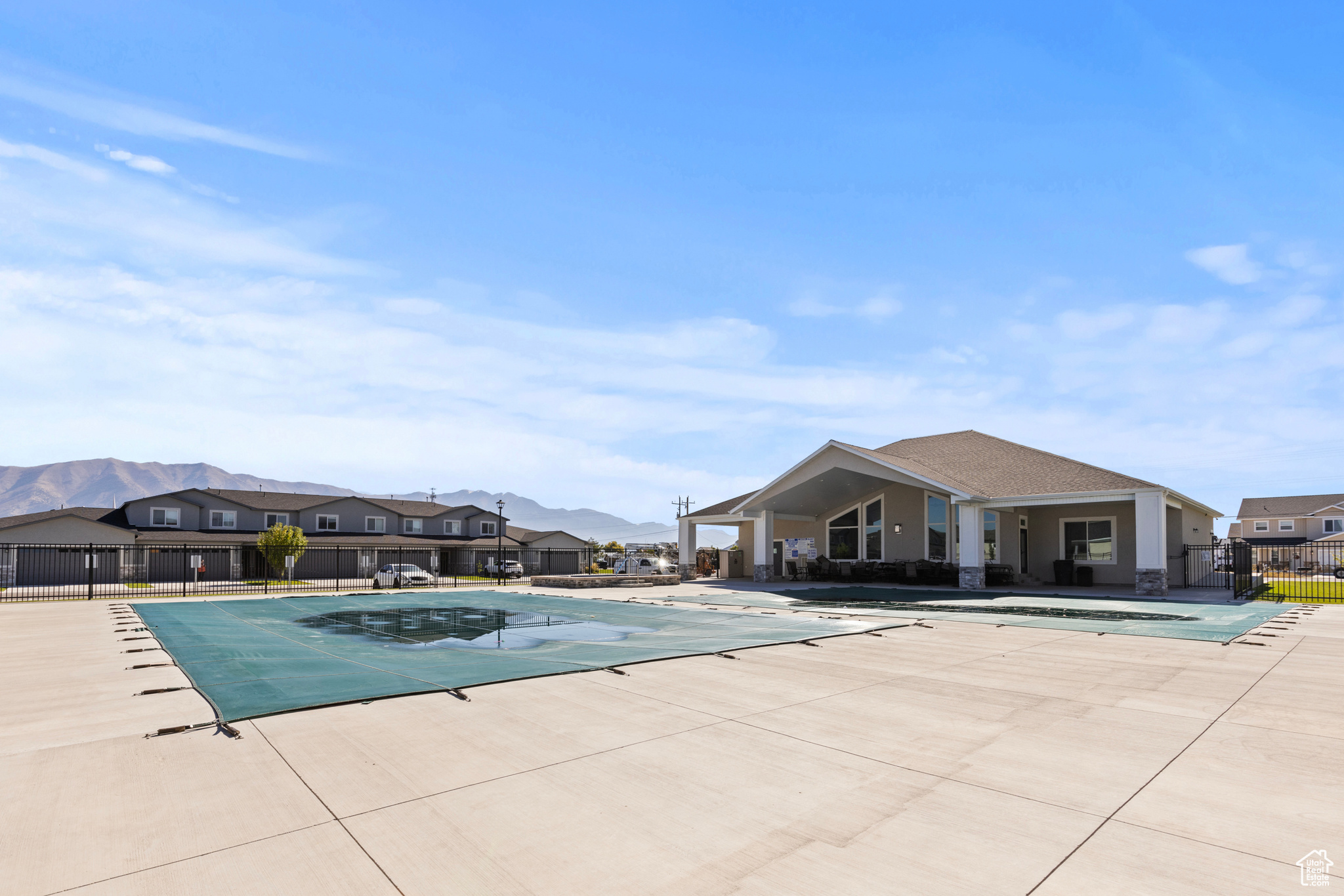ASPEN RIDGES - Residential