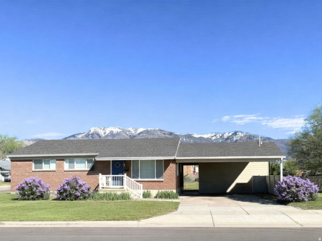 Photo of 4546 S 300 E, Washington Terrace, UT 84405 (MLS # 2145892)