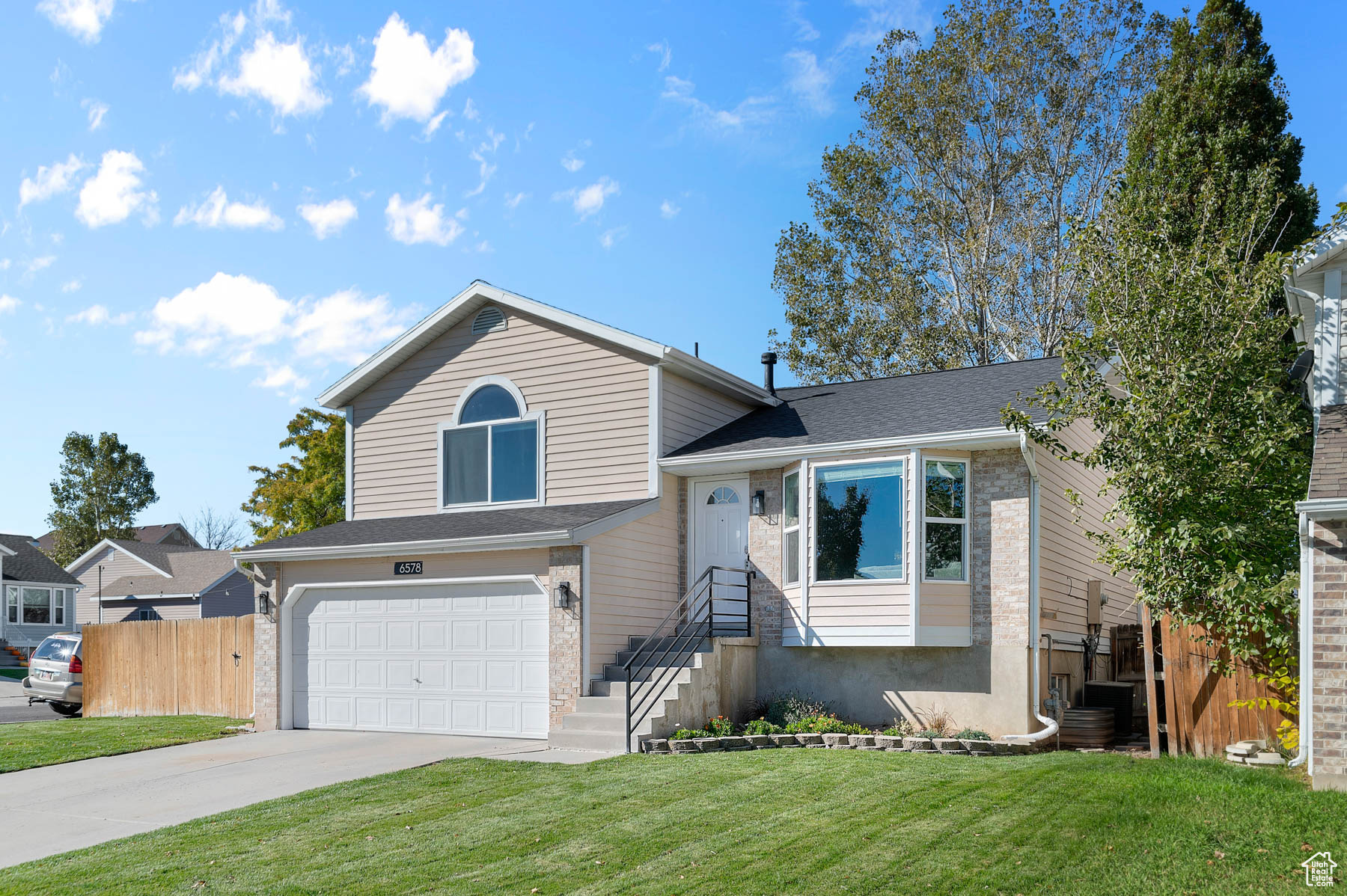 APRIL MEADOWS - Residential