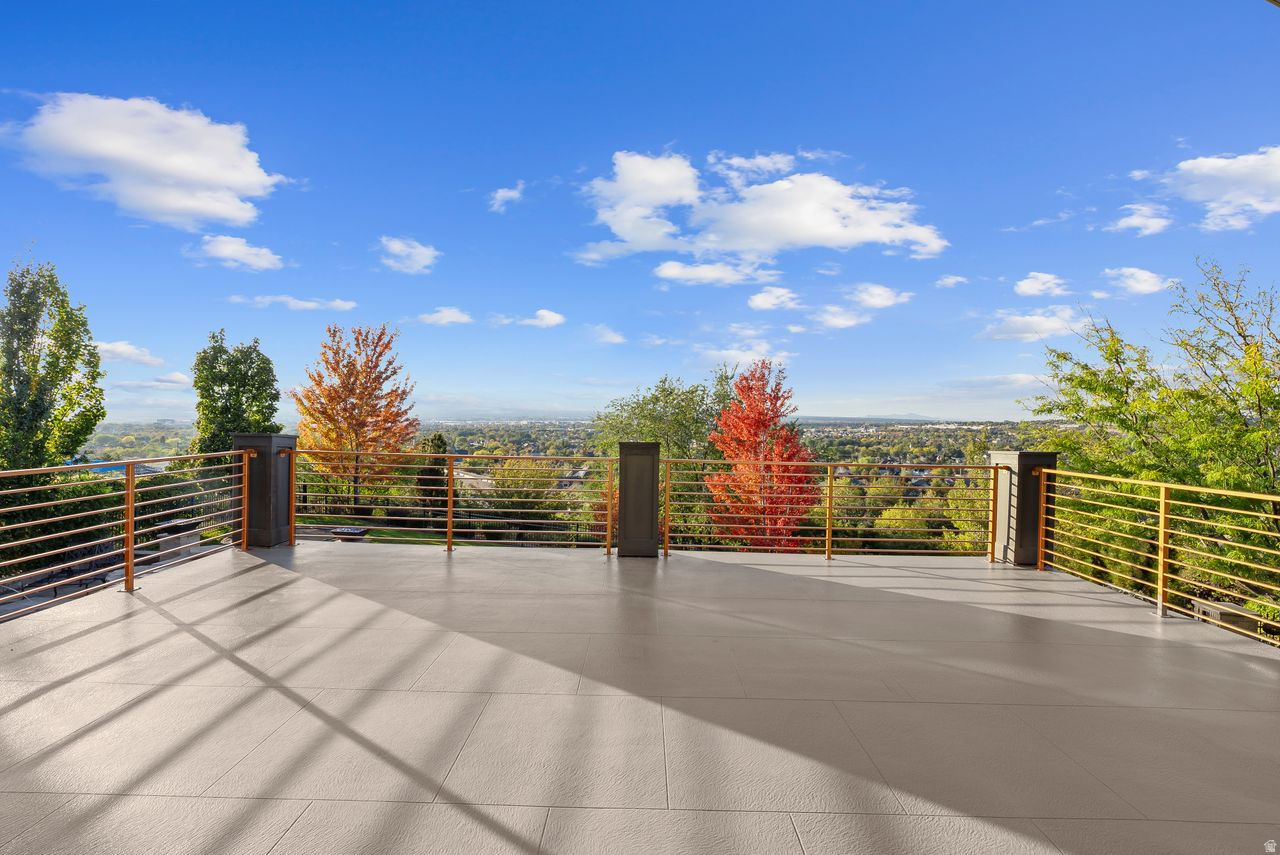 STEEPLE CHASE - Residential