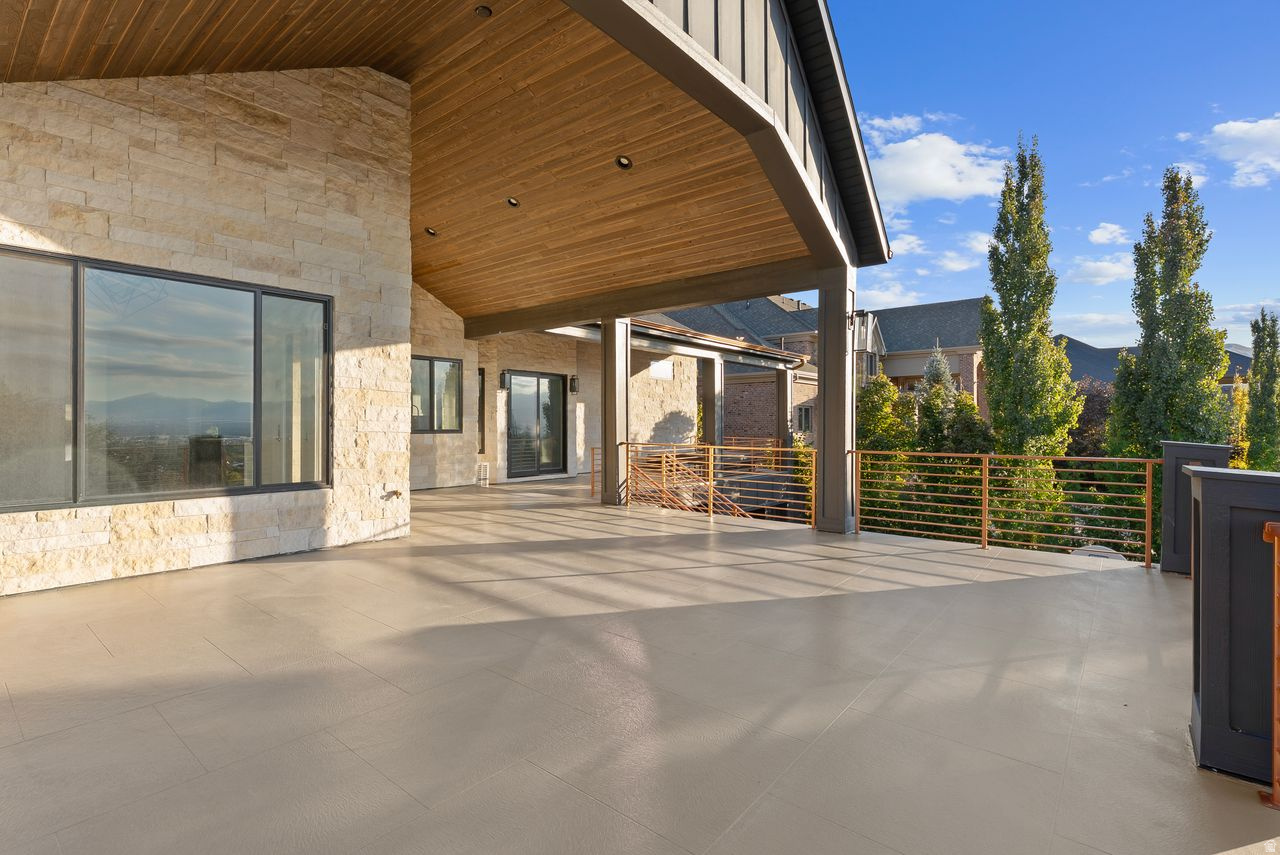 STEEPLE CHASE - Residential