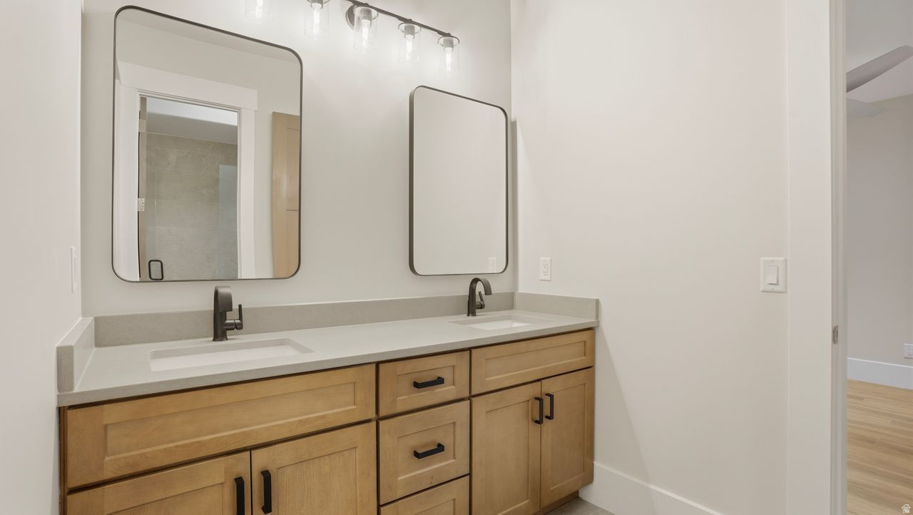 STEEPLE CHASE - Residential