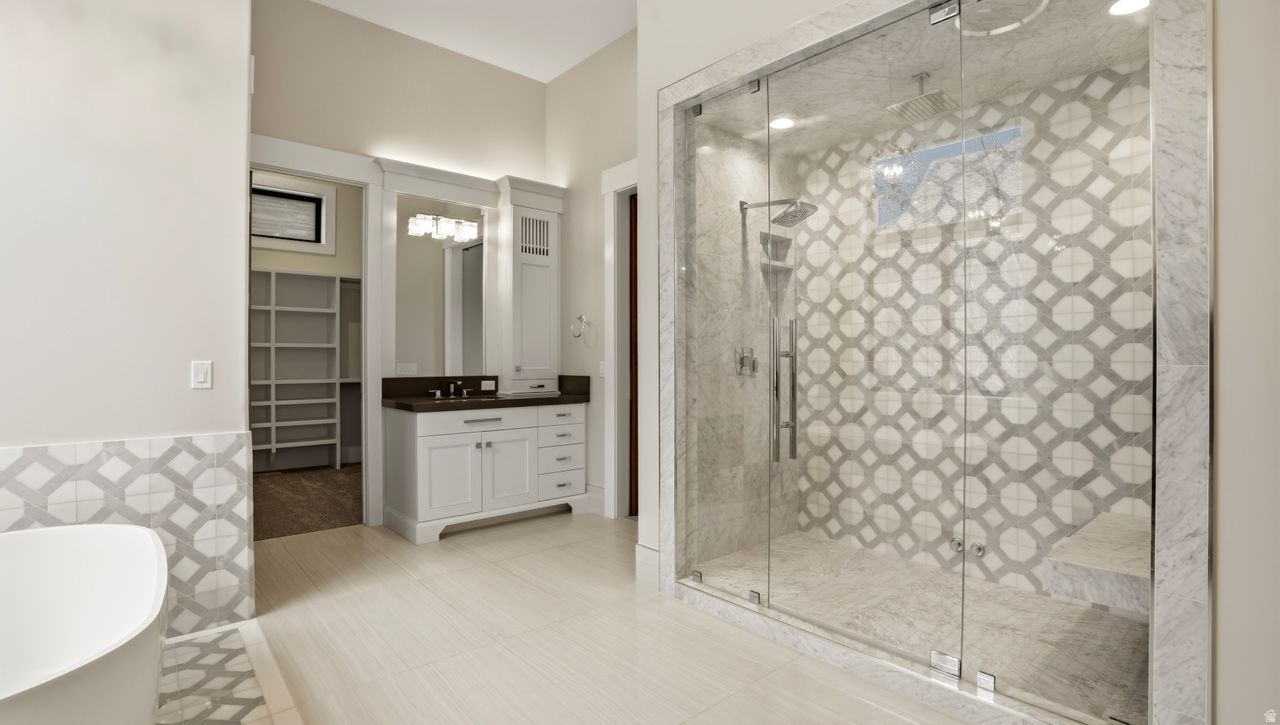 STEEPLE CHASE - Residential