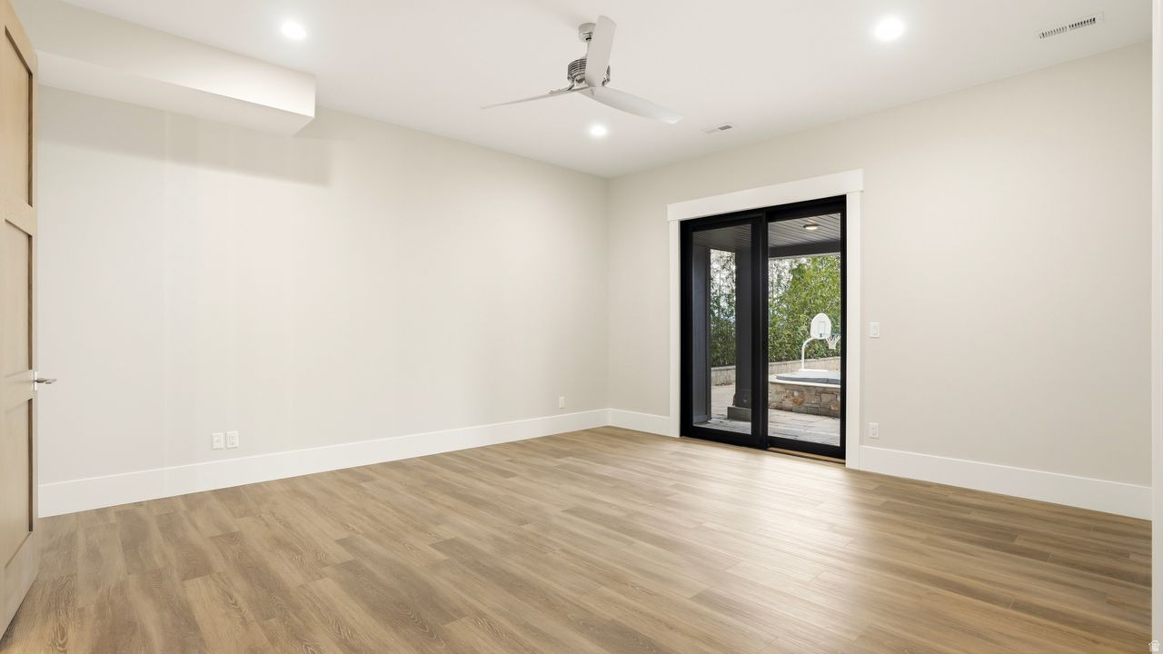 STEEPLE CHASE - Residential