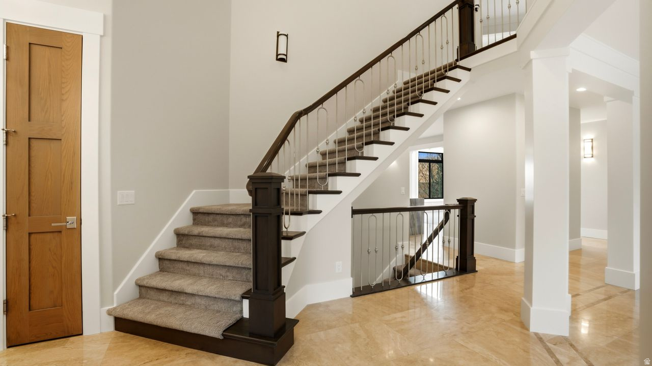 STEEPLE CHASE - Residential