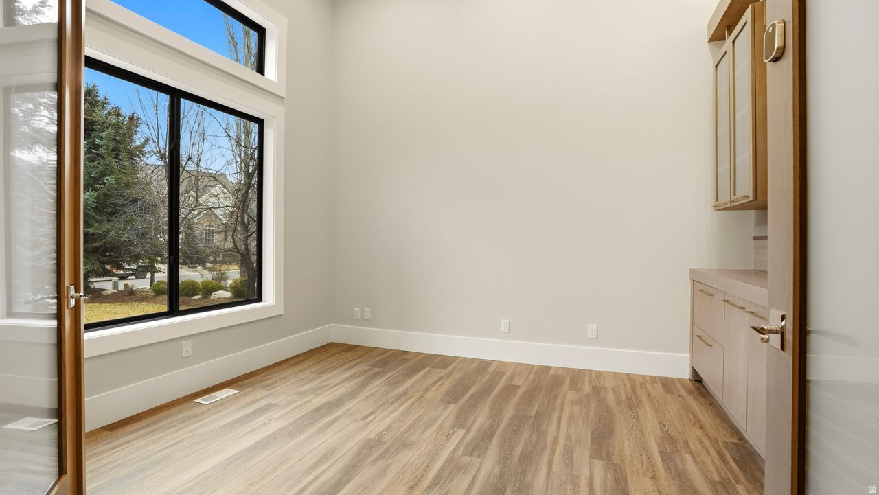 STEEPLE CHASE - Residential