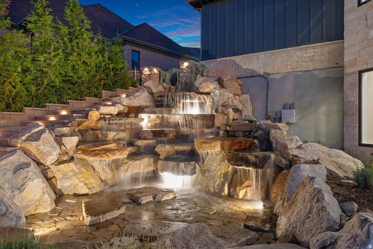 STEEPLE CHASE - Residential