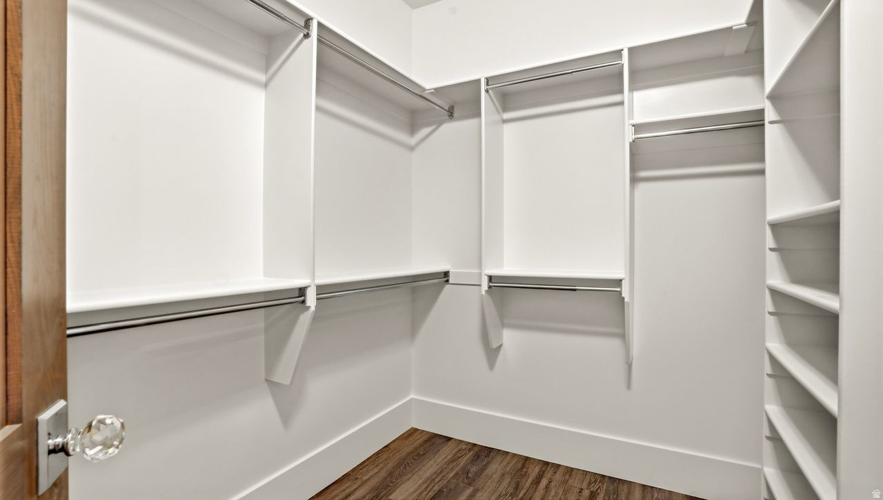 STEEPLE CHASE - Residential