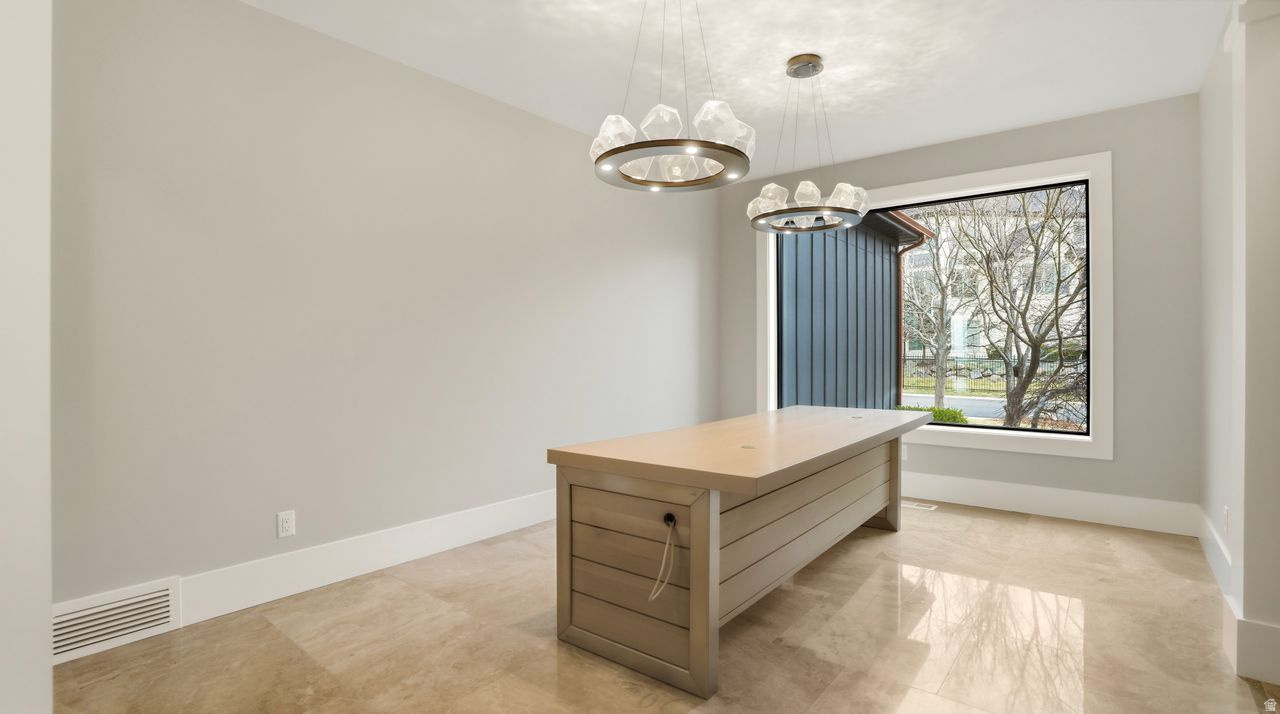 STEEPLE CHASE - Residential