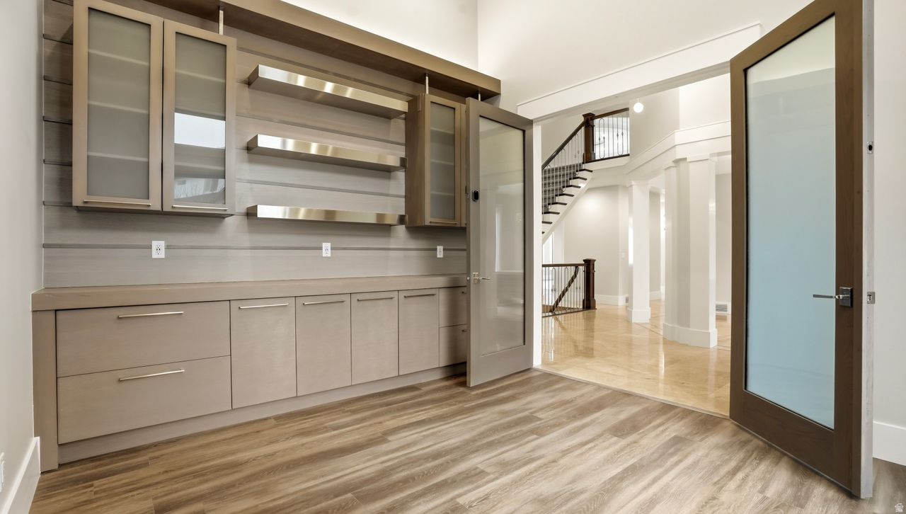 STEEPLE CHASE - Residential