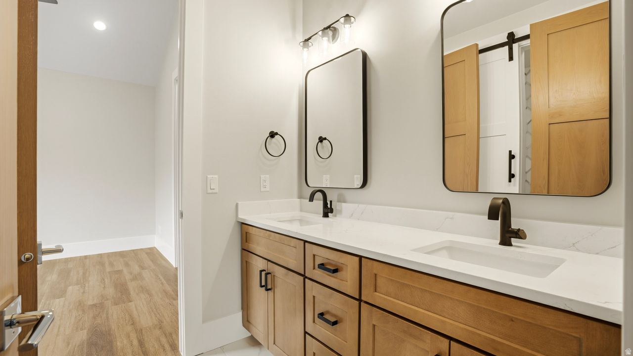 STEEPLE CHASE - Residential