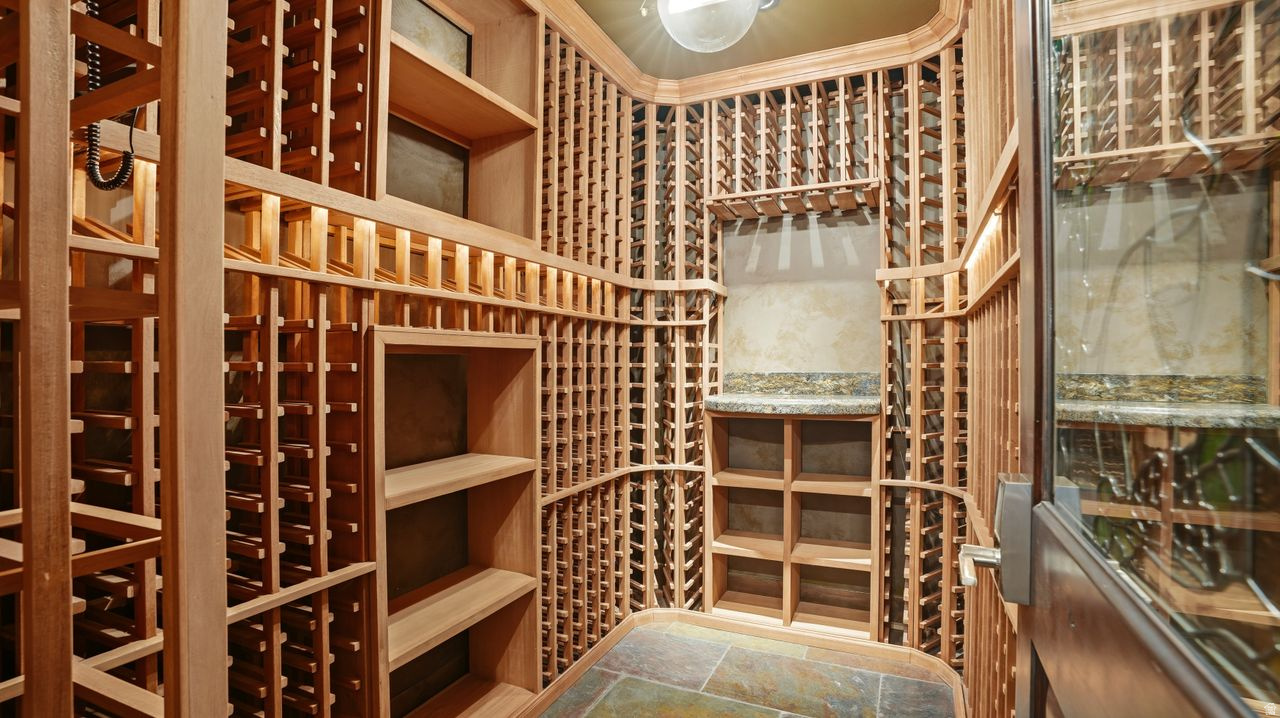 STEEPLE CHASE - Residential