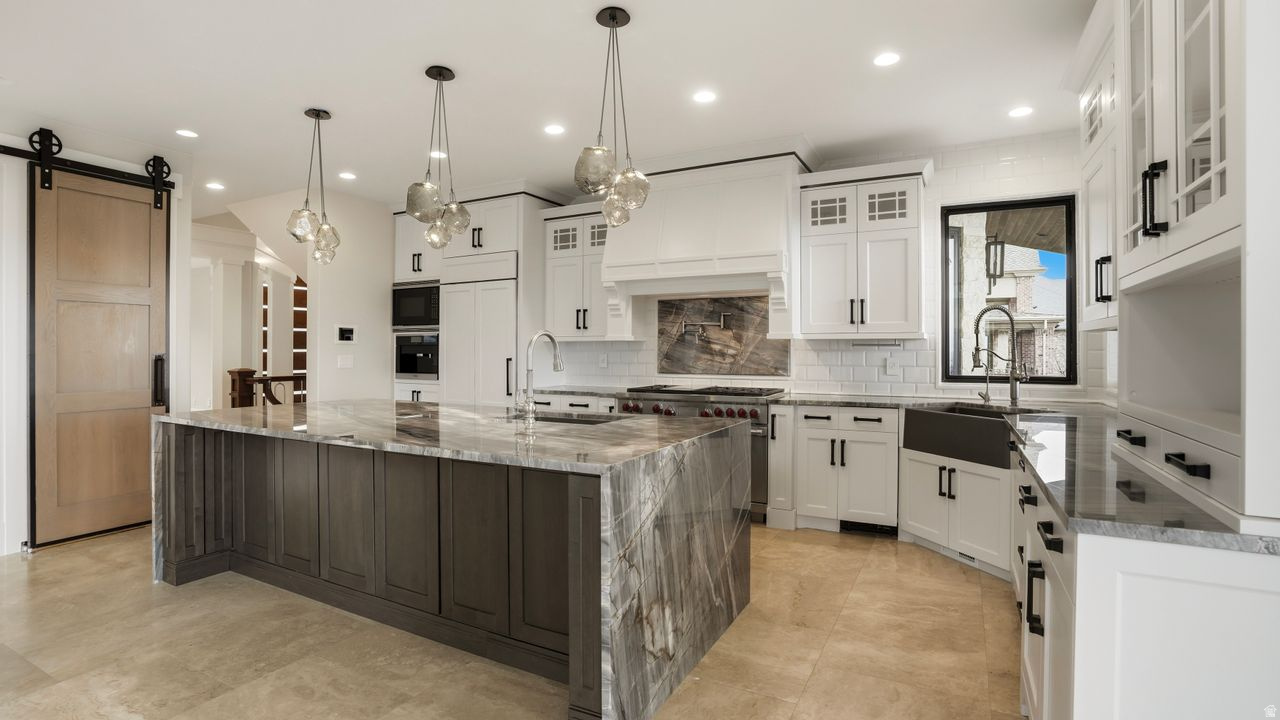 STEEPLE CHASE - Residential