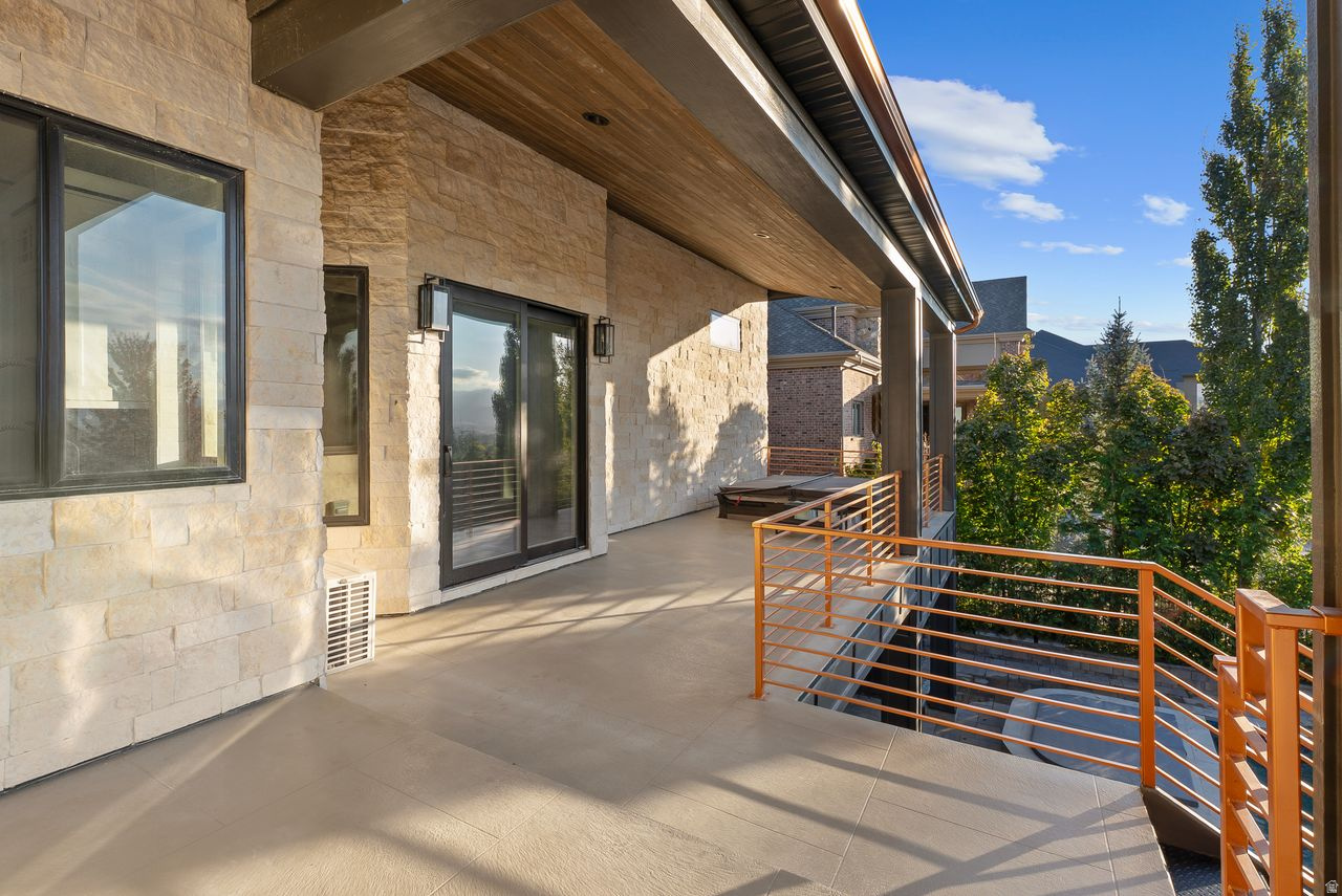 STEEPLE CHASE - Residential