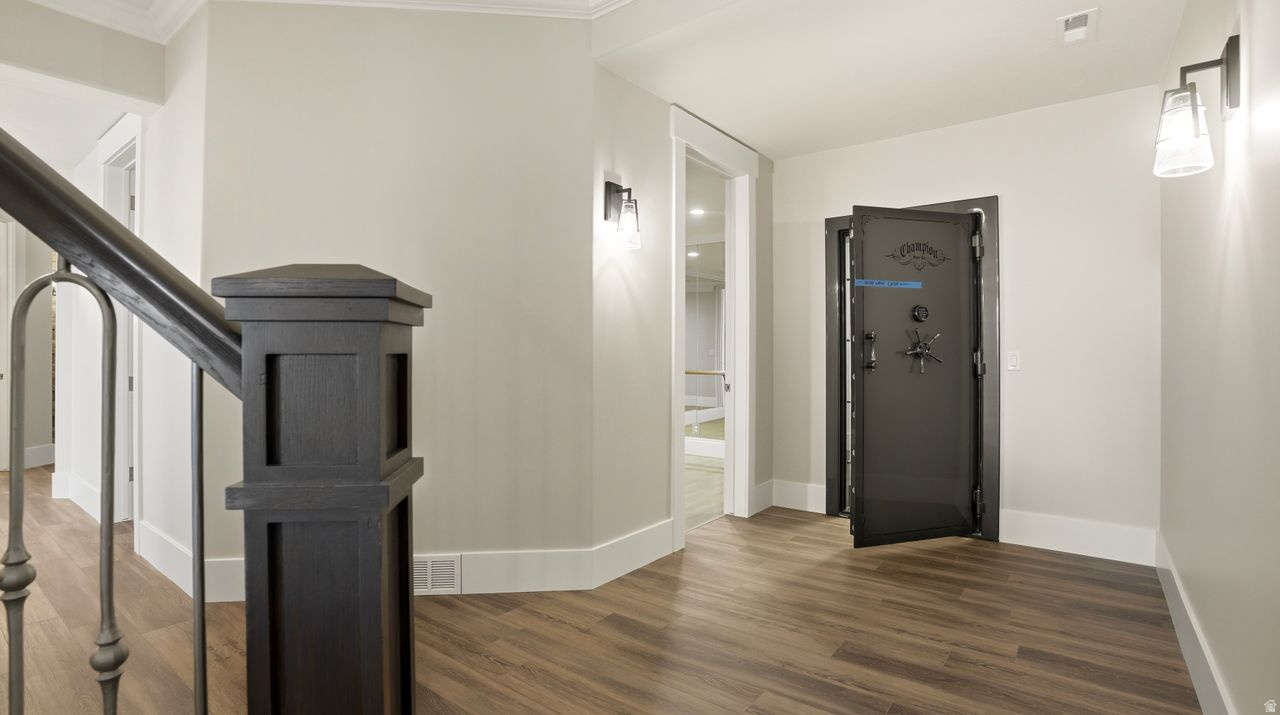 STEEPLE CHASE - Residential