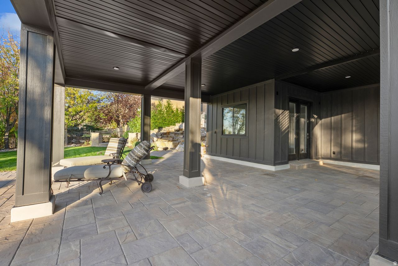 STEEPLE CHASE - Residential