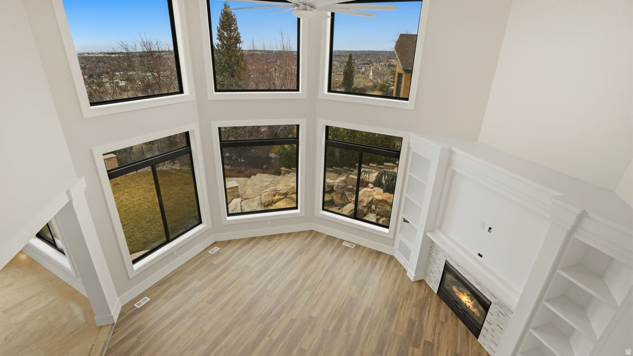 STEEPLE CHASE - Residential