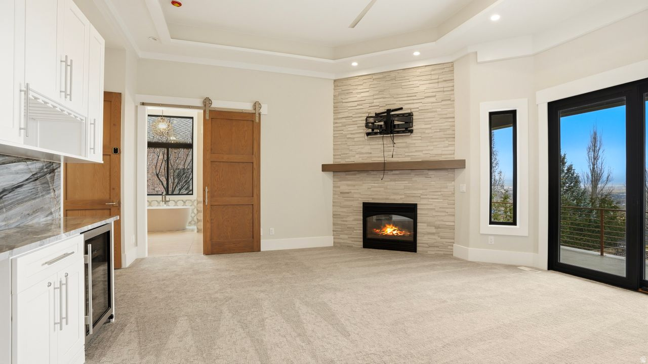 STEEPLE CHASE - Residential