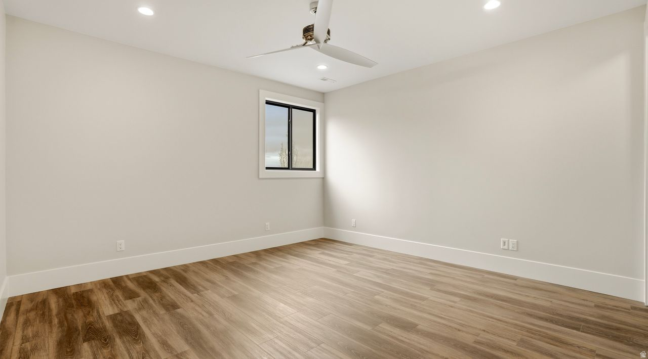 STEEPLE CHASE - Residential