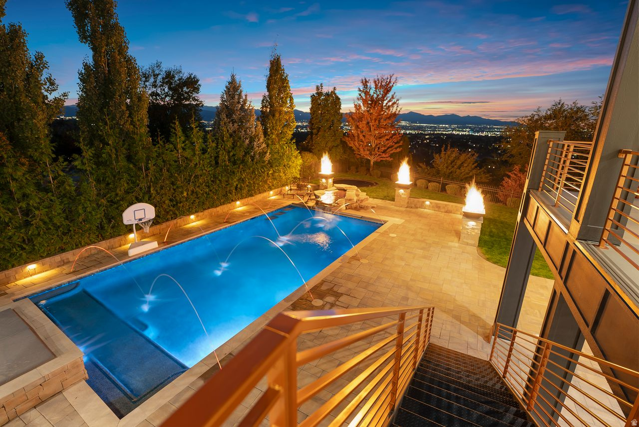 STEEPLE CHASE - Residential