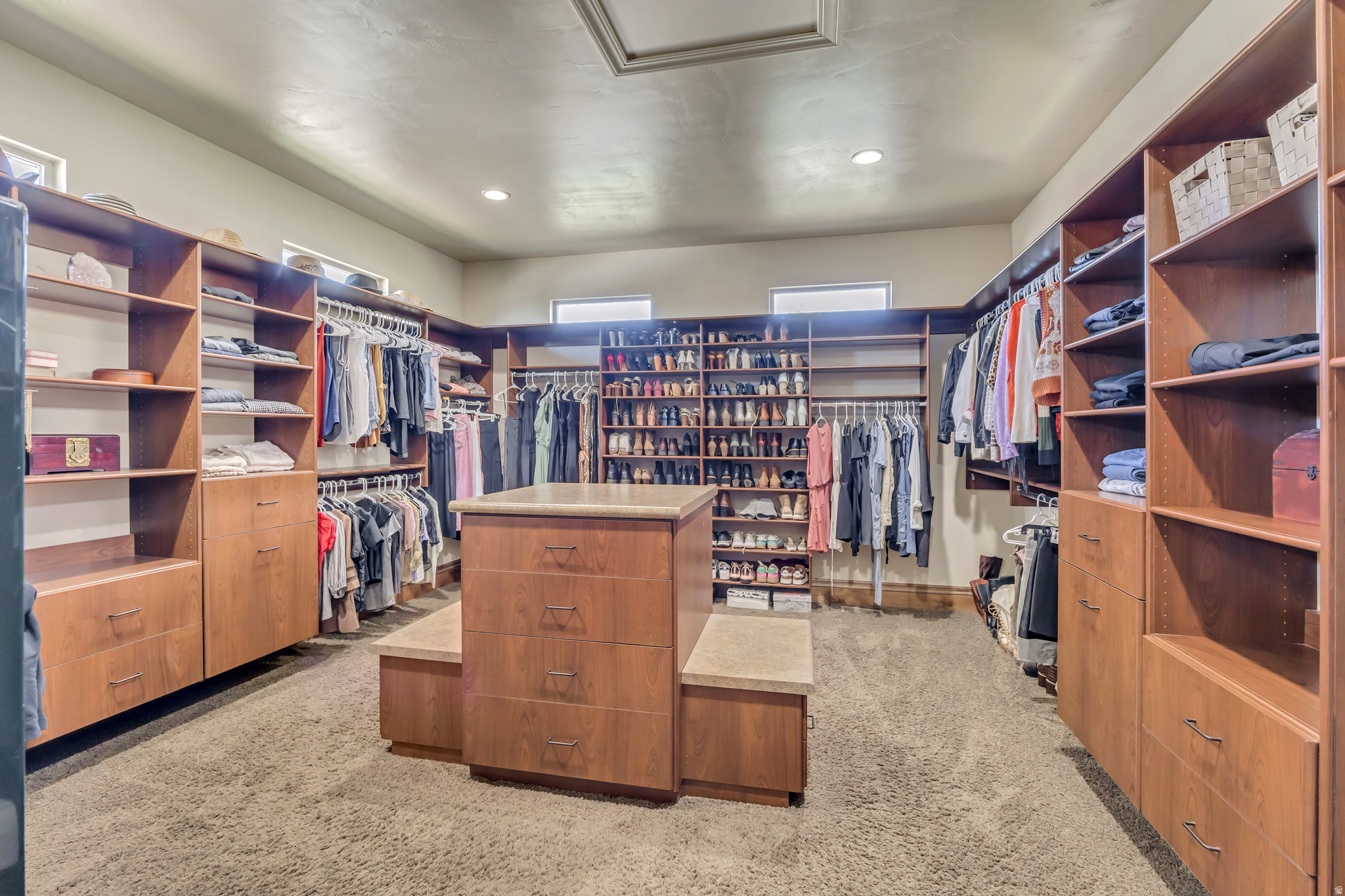 SHADY MEADOWS - Residential