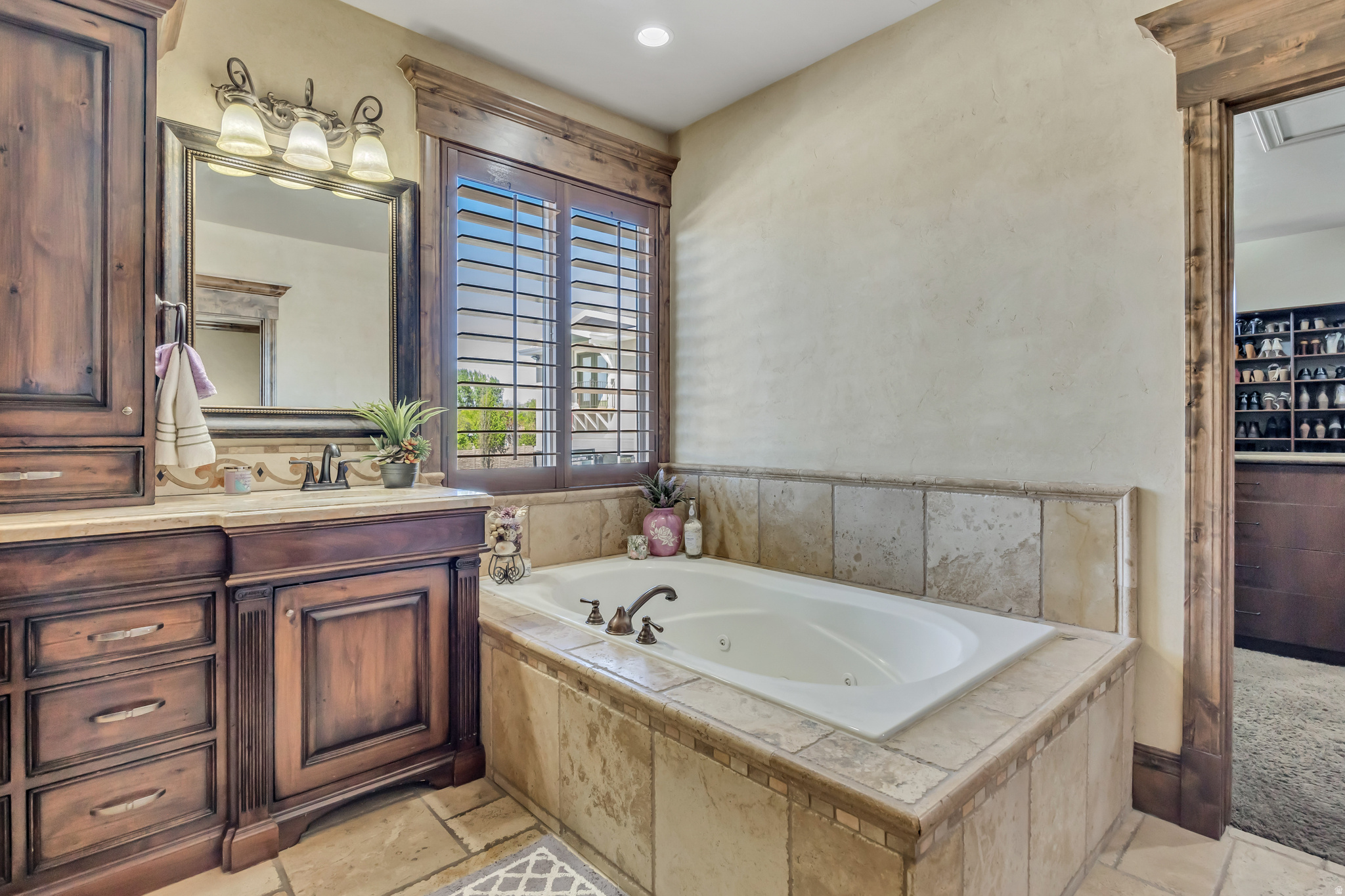 SHADY MEADOWS - Residential