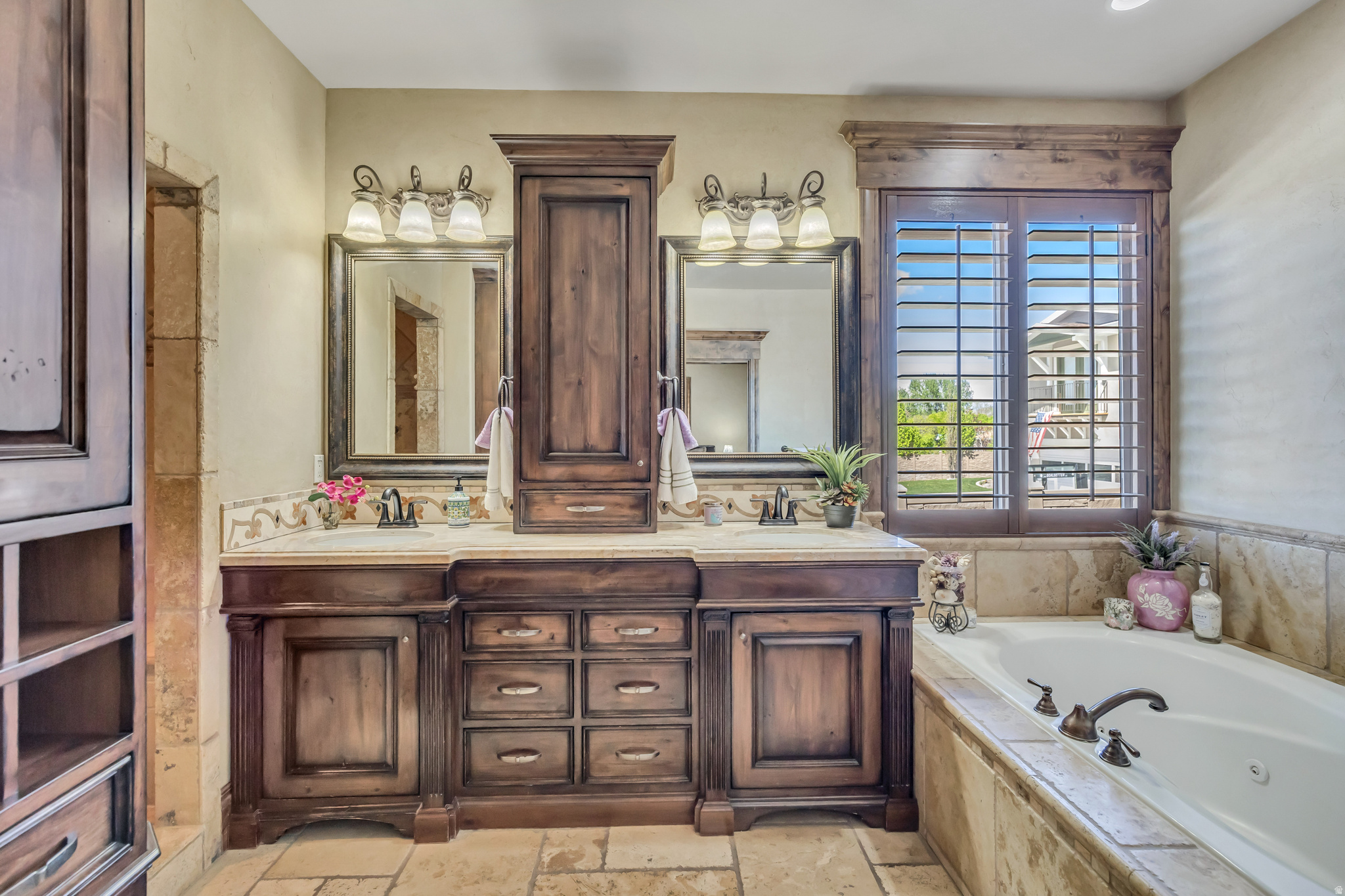 SHADY MEADOWS - Residential