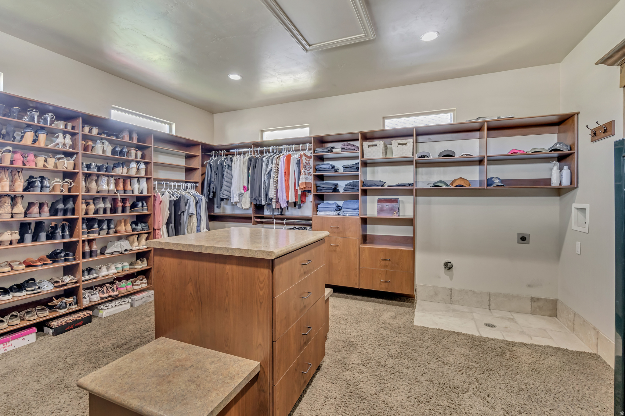 SHADY MEADOWS - Residential