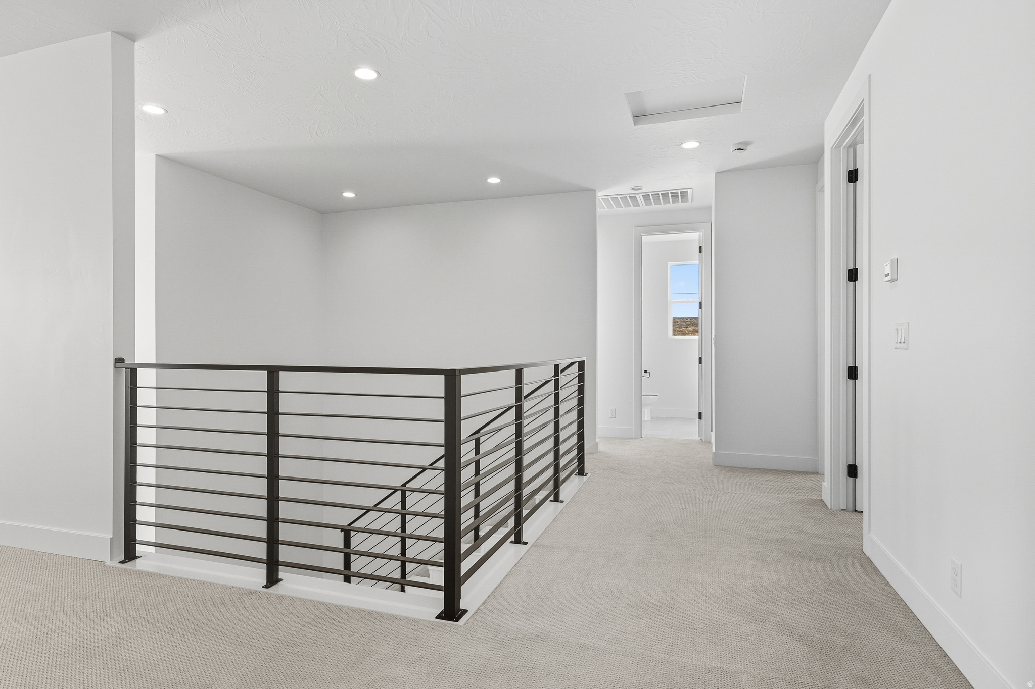 SAND POINT - Residential